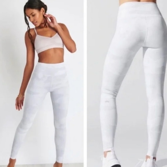 Alo Yoga White Camo Vapor Legging Womens - Picture 1 of 6